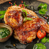Poulet 1/4 Poulet - Charlie Food Découvrez notre sélection de snacks délicieux et savoureux chez Charlie food . Nous offrons une variété de plats rapides et abordables pour tous les goûts.
